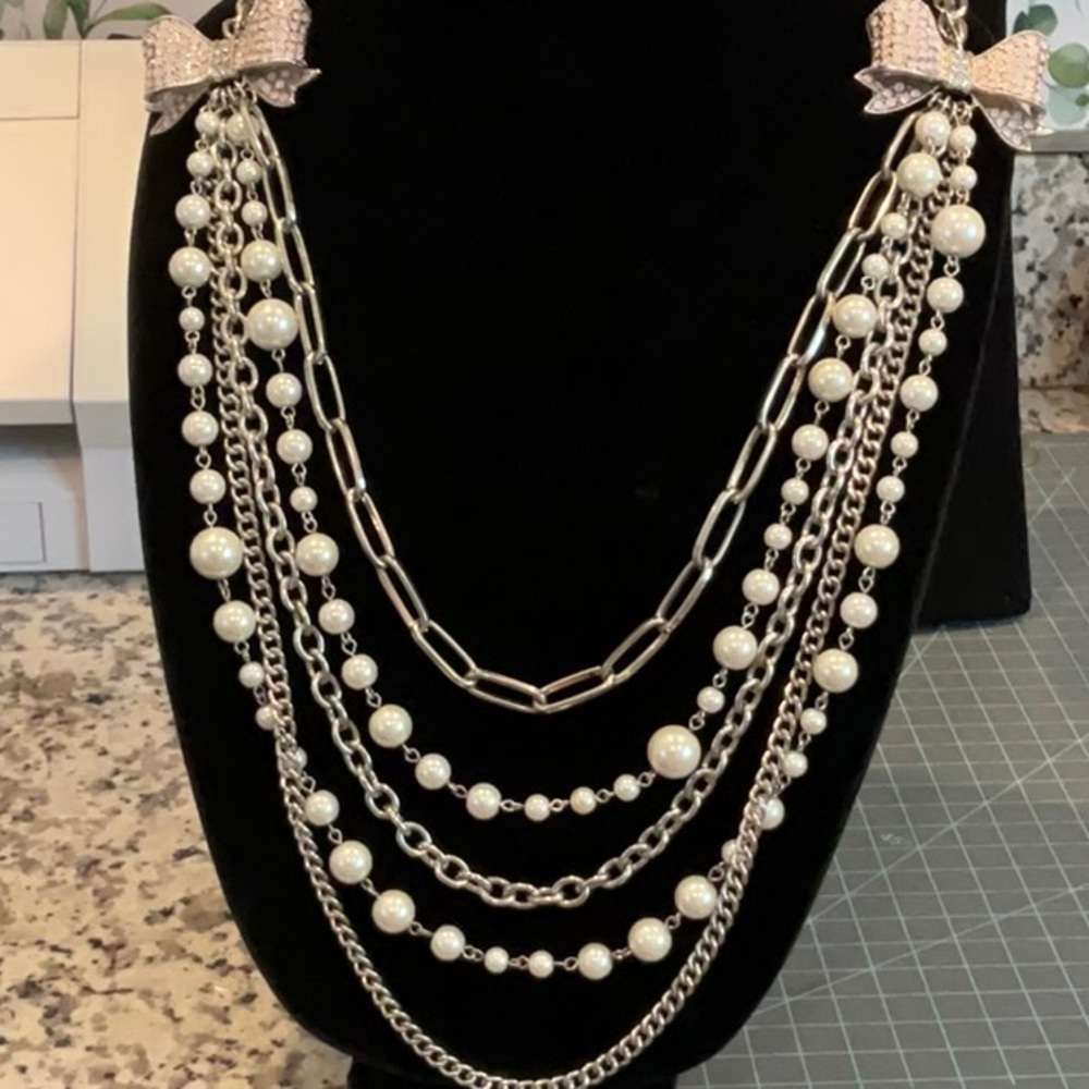 RJ Graziano Pink Bow 5 strand necklace